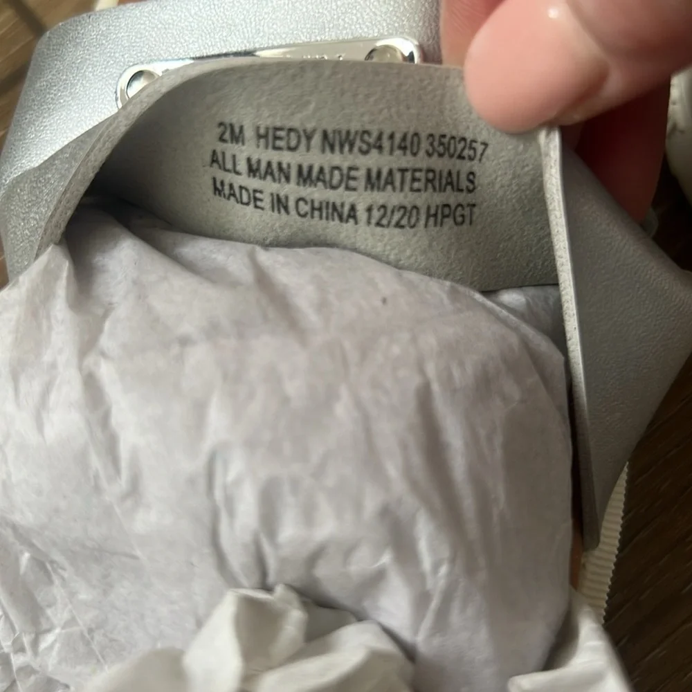 NWOB - Nine West - Hedy Silver Sandels‎